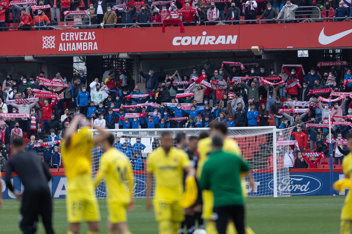 Fotos: Encuéntrate en la grada de Los Cármenes en el Granada-Villarreal