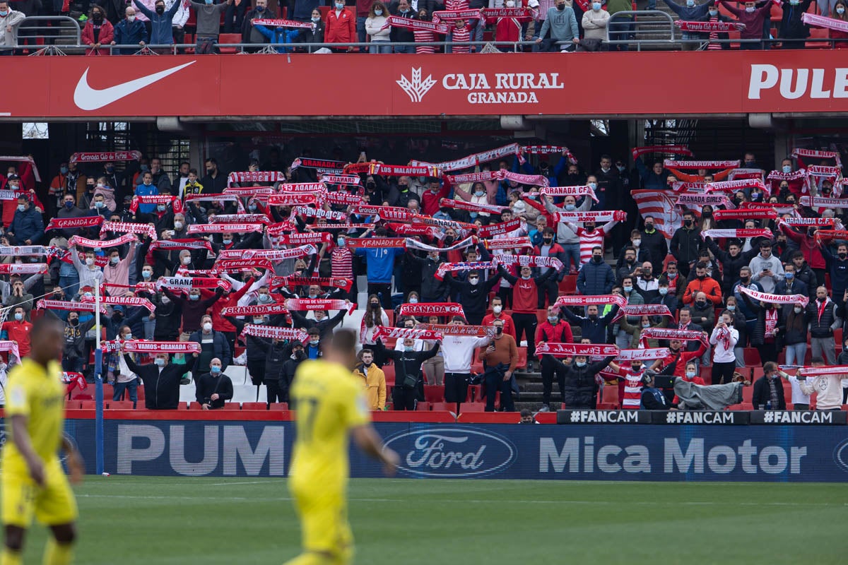Fotos: Encuéntrate en la grada de Los Cármenes en el Granada-Villarreal