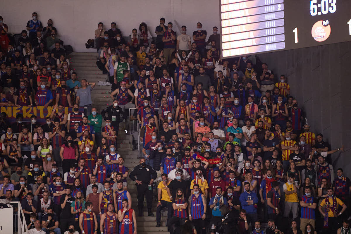 ¿Has estado viendo in situ el gran clásico del basket en Granada? Aquí puedes verte en tu localidad