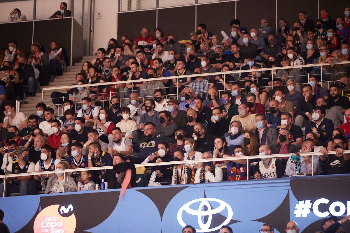 ¿Has estado viendo in situ el gran clásico del basket en Granada? Aquí puedes verte en tu localidad