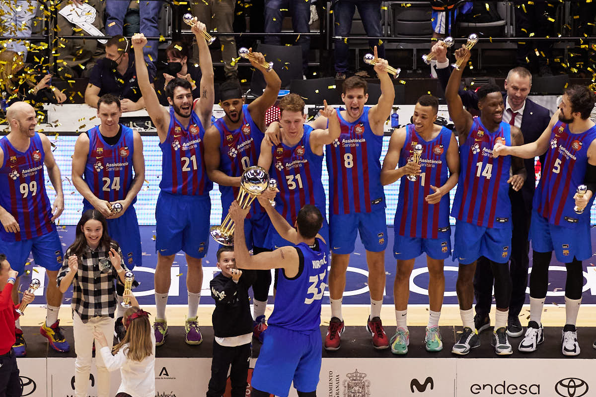 Las mejores imágenes del partido celebrado en el Palacio de los Deportes de Granada