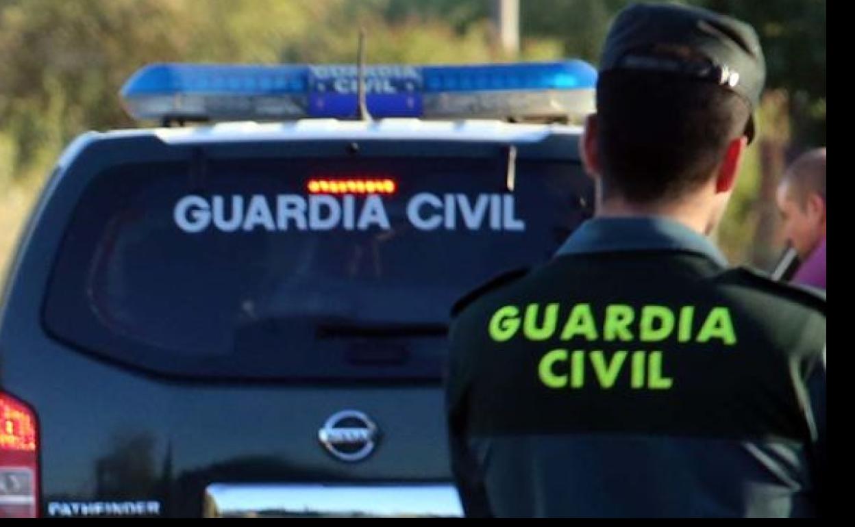 Dos individuos drogados y bebidos atropellan a un peatón en Iznalloz y se dan a la fuga