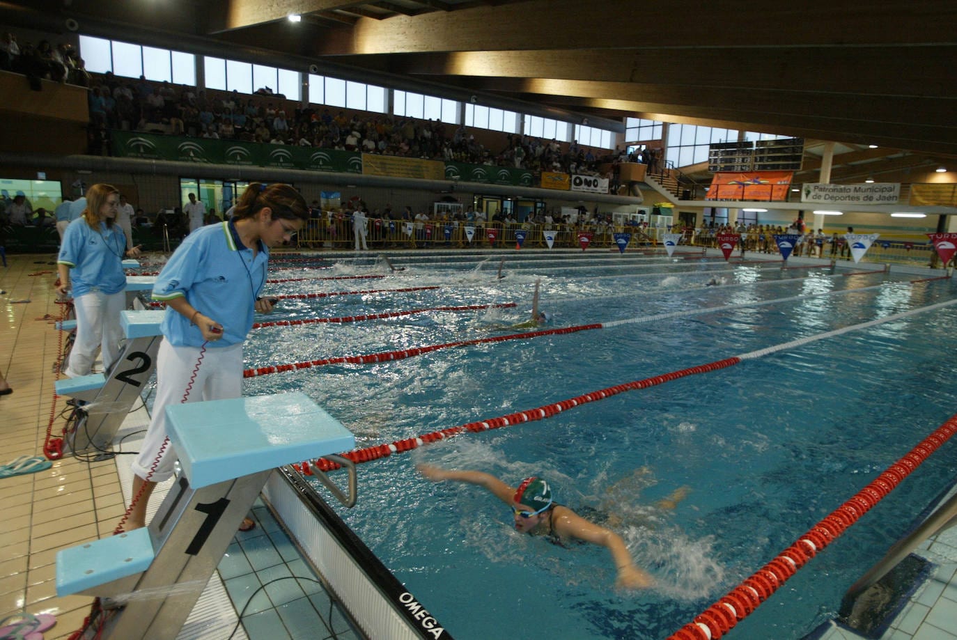 Banquete debajo Es El PP critica el estado «deficiente» de la piscina cubierta de Las  Fuentezuelas | Ideal