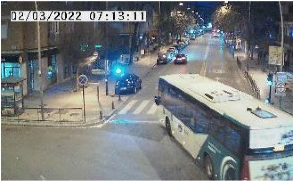 Tráfico en Poeta Manuel de Góngora a primera hora de este miércoles