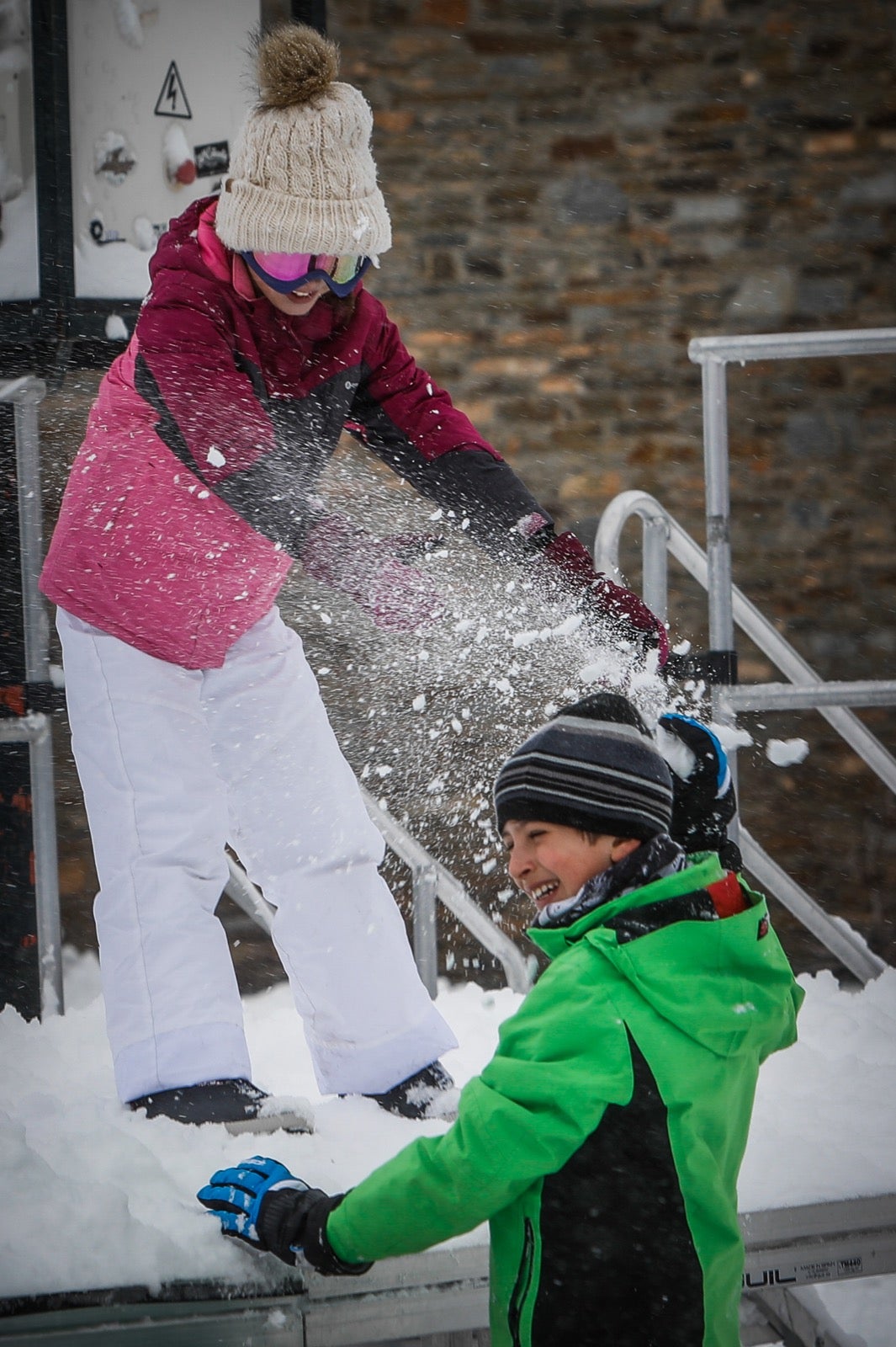 La copiosa nevada en la estación ha dejado estampas muy invernales y esperadas