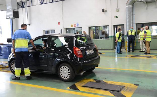 La ITV revisa ciertas característitcas de las lunas del coche