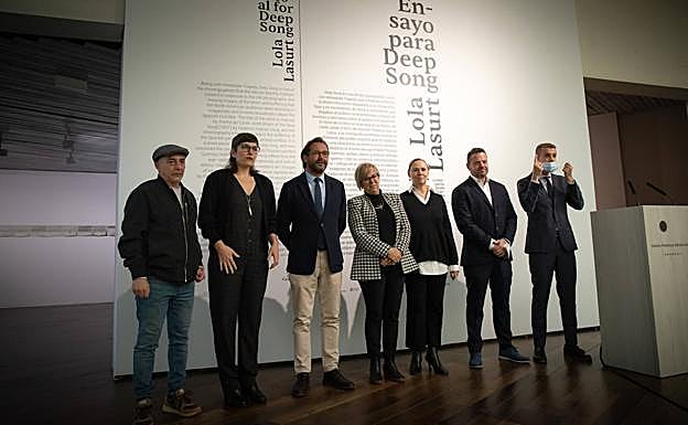 Autoridades que han asistido a la presentación. 