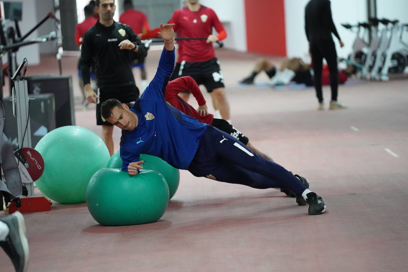 Fernando se prepara para afrontar un partido ante un rival con mucha pegada. 