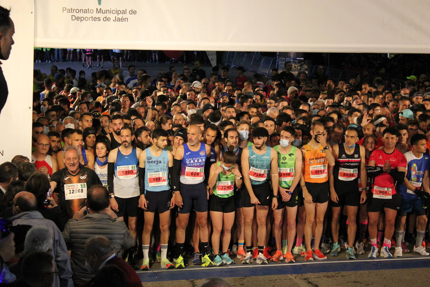 Ambiente en las calles de Jaén durante la carrera de San Antón