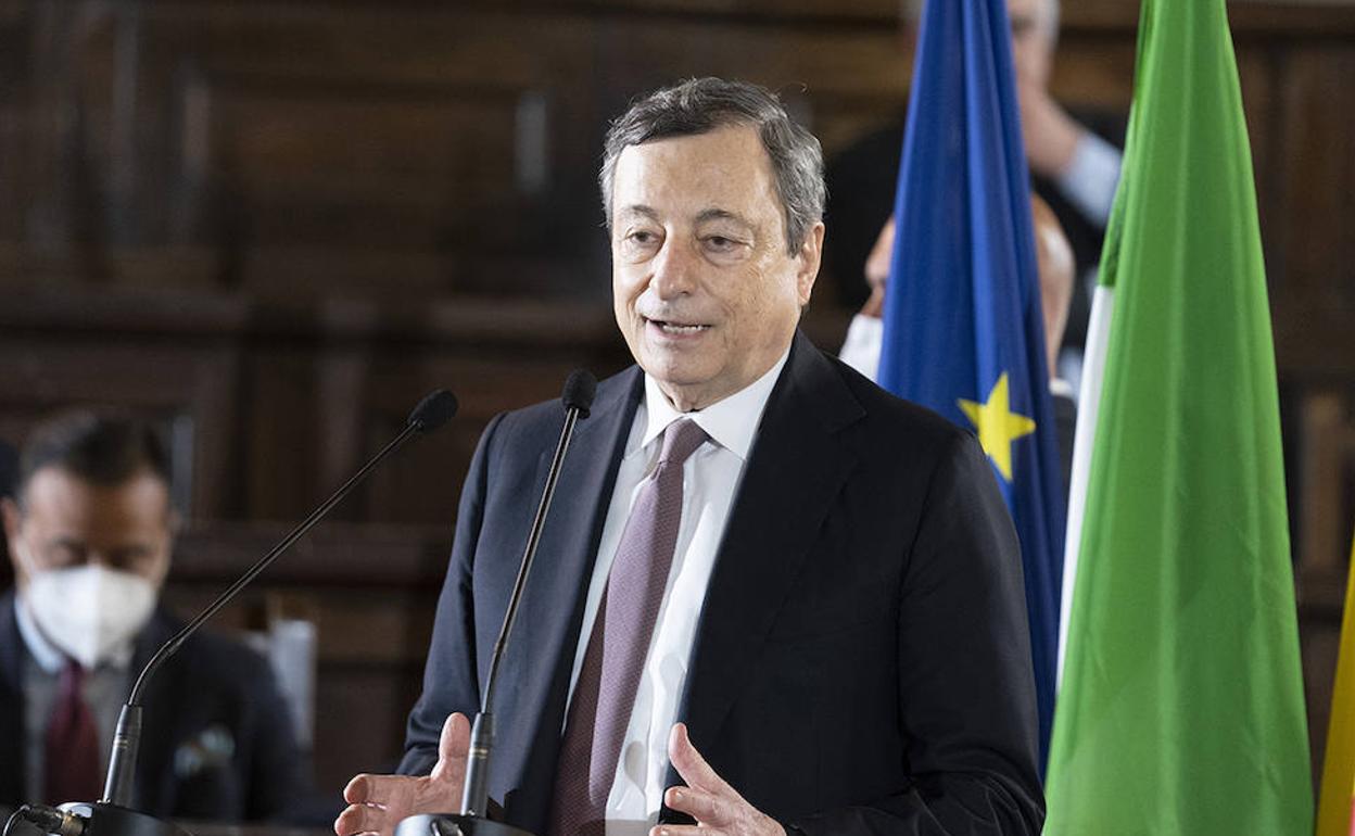  Mario Draghi, este martes durante un acto en Nápoles.