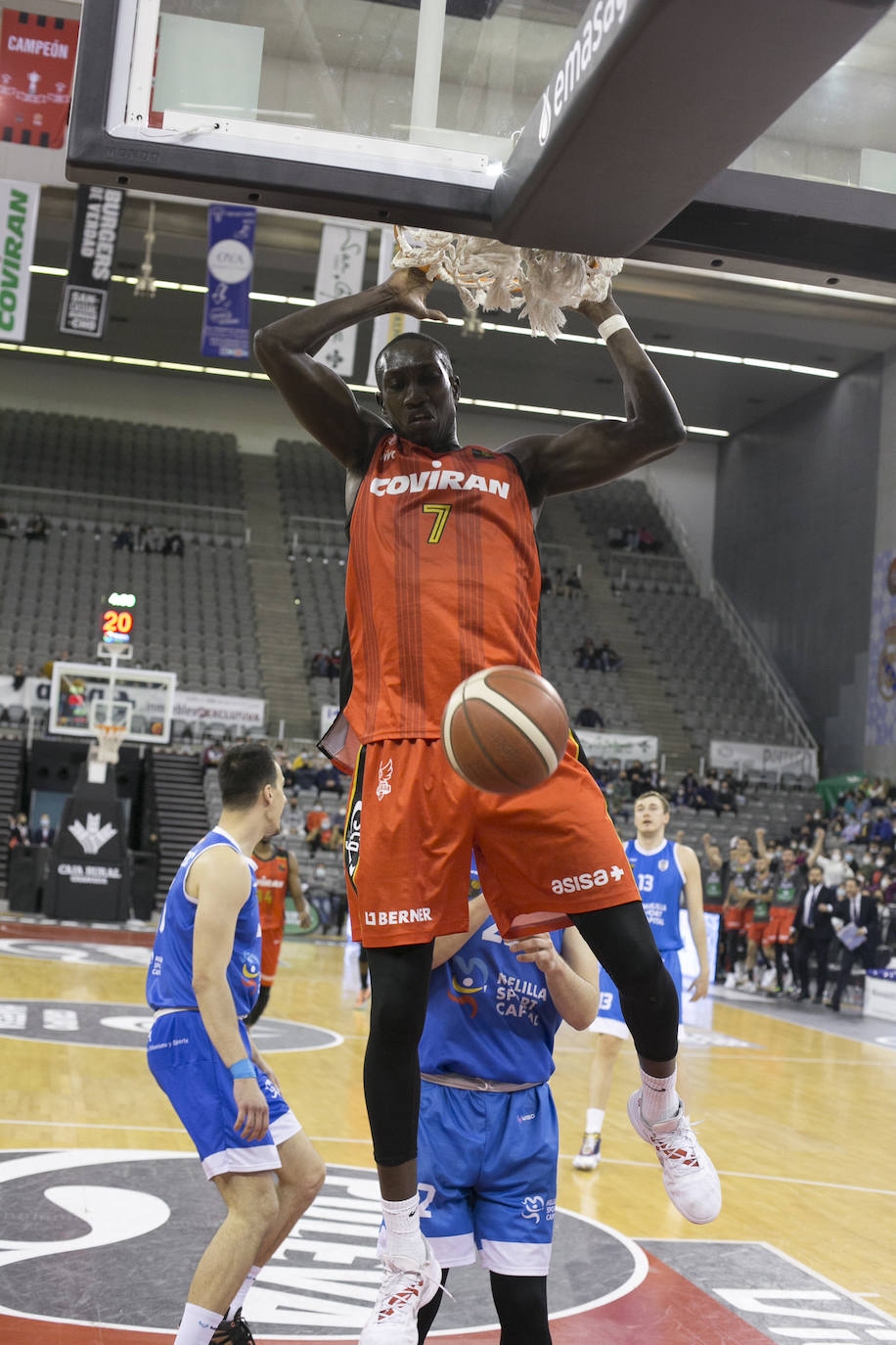 Fotos: Las mejores imágenes del Covirán-Melilla