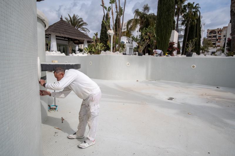 Los preparativos de los hoteles de la Costa para Semana Santa tanto en el Hotel Helios como en el Albayzín del Mar