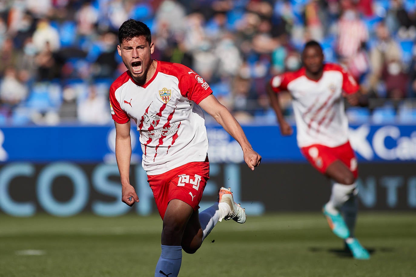 Robertone puso el gol del empate. 