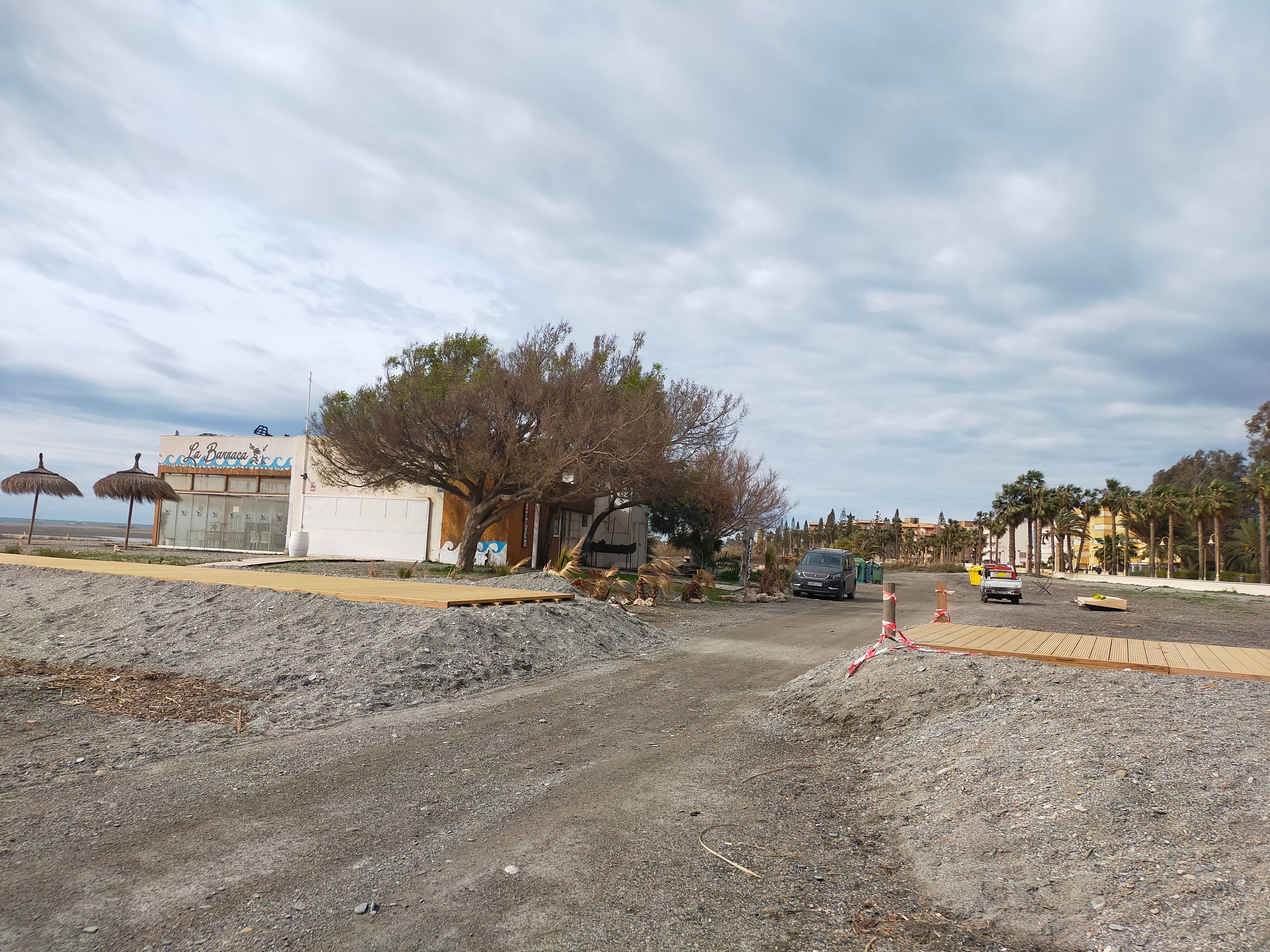 Nuevos accesos que ha instalado Motril en Playa de Poniente