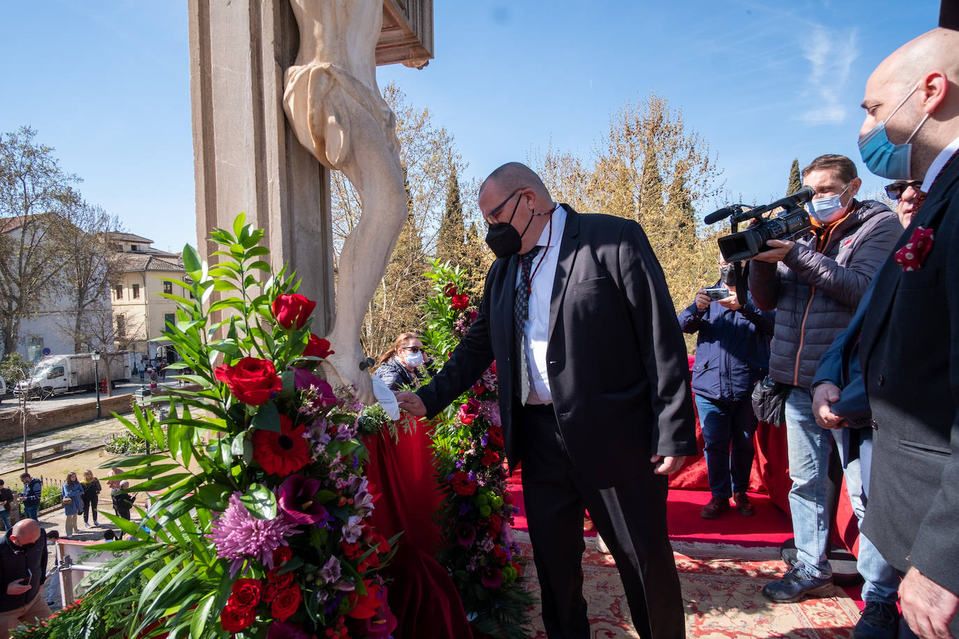 El hermano mayor de la Hermandad de Los Favores y María Santísima de la Misericordia Coronada, Juan Antonio Romera ha destacado que se pretende que este acto se pueda hacer todos los años