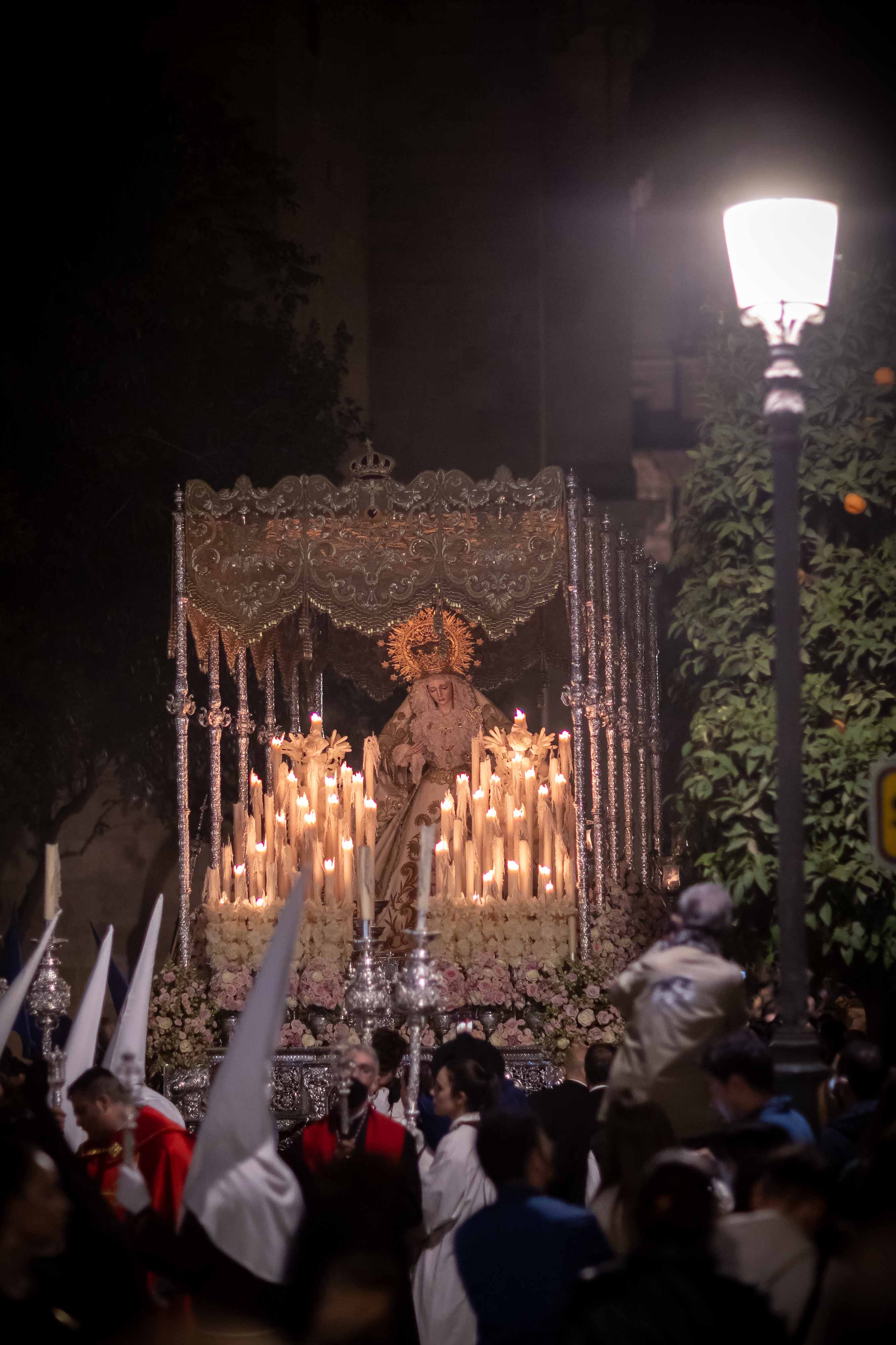 Las imágenes más destacadas de la procesión del Cautivo