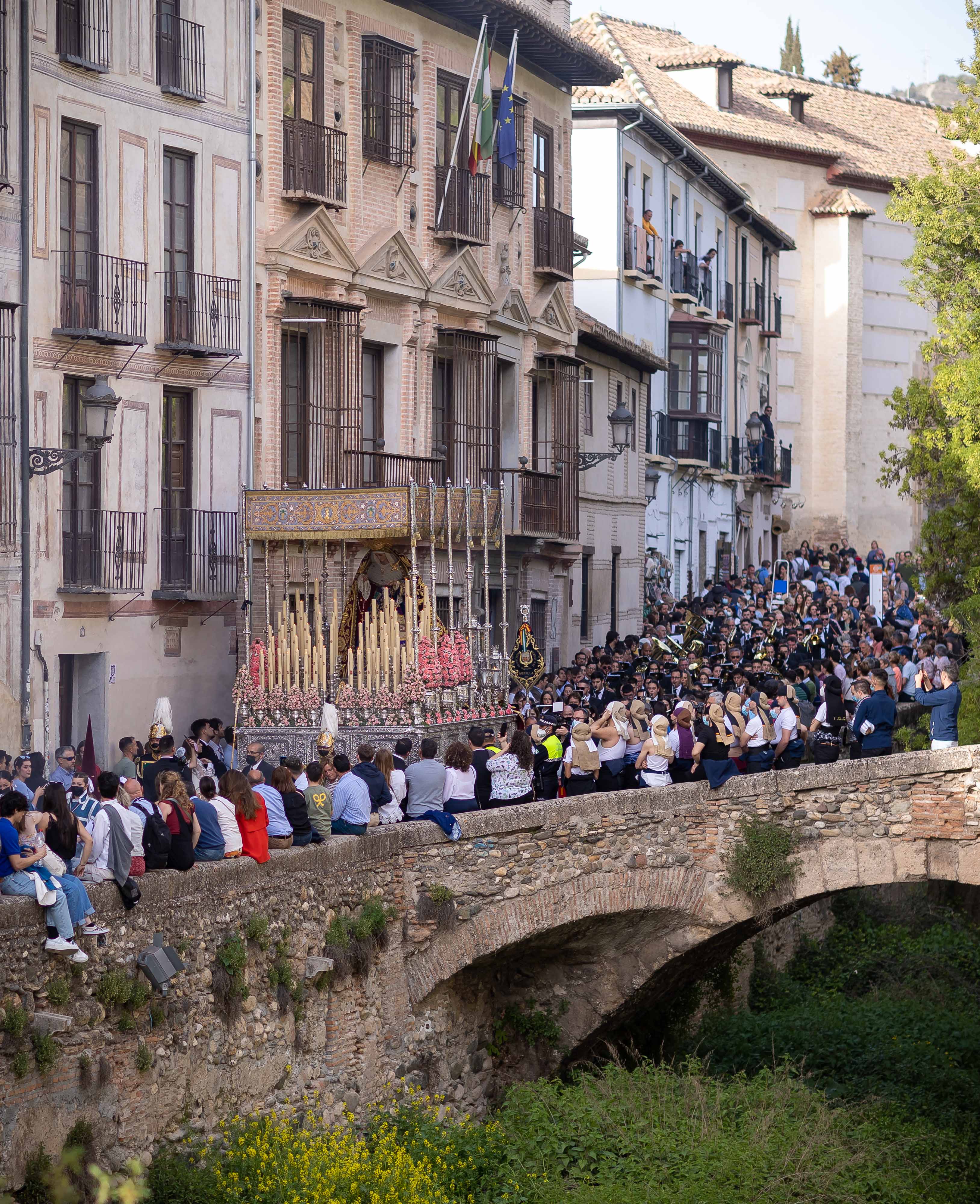 Las imágenes de las Maravillas a los pies de la Alhambra