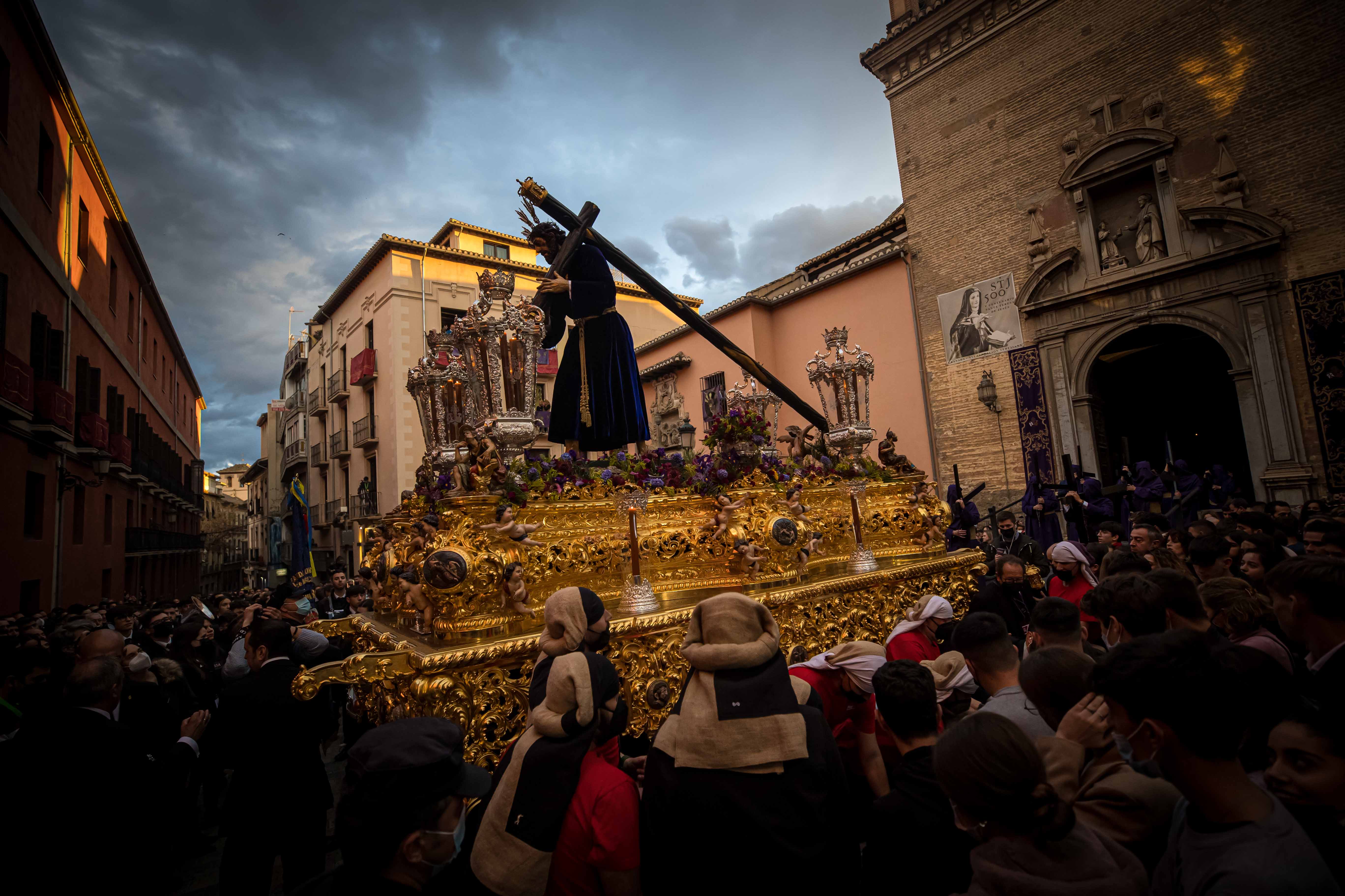 Fotos: Las imágenes del Nazareno en silencio