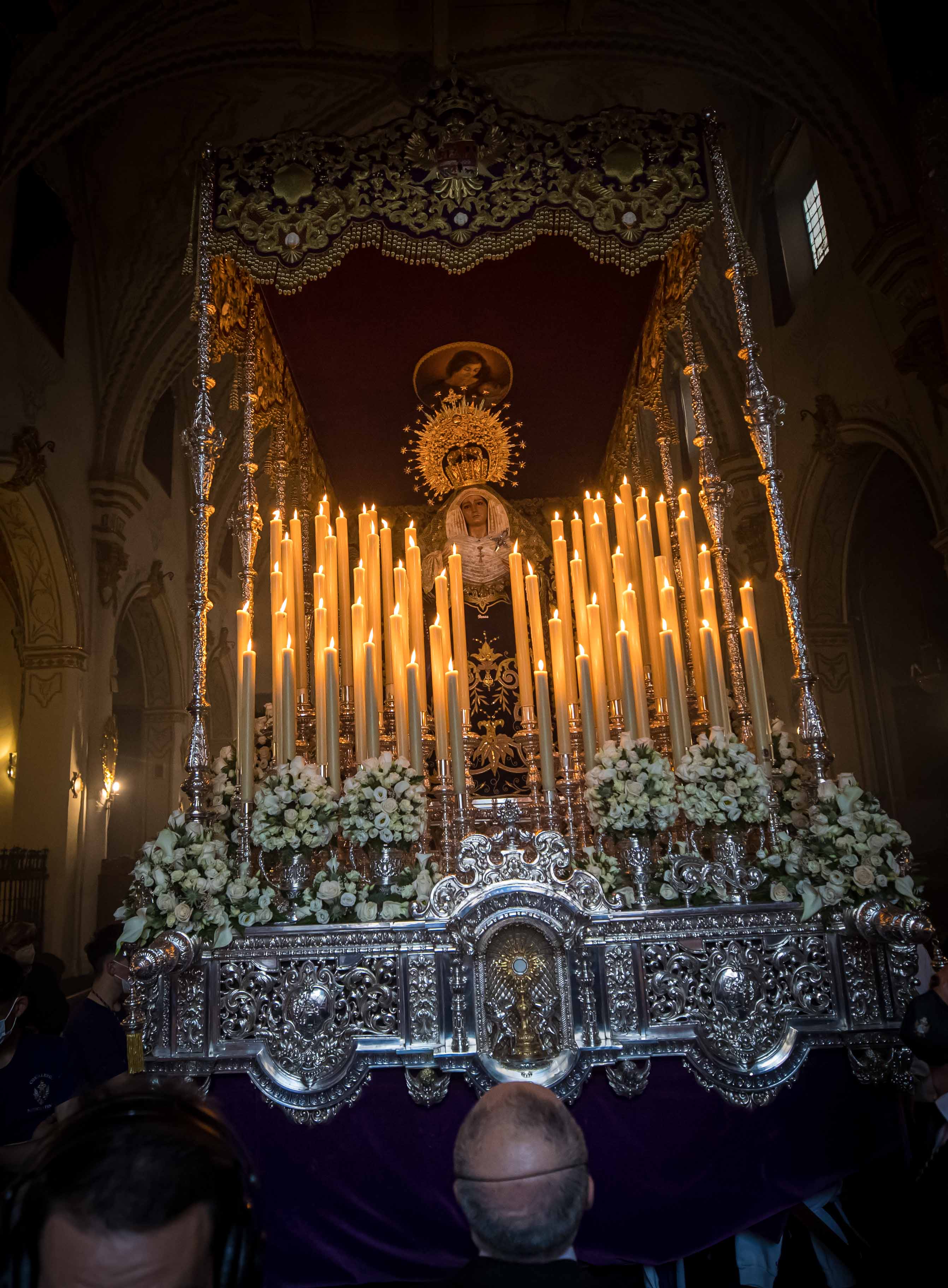 Paciencia y Penas por el centro de Granada