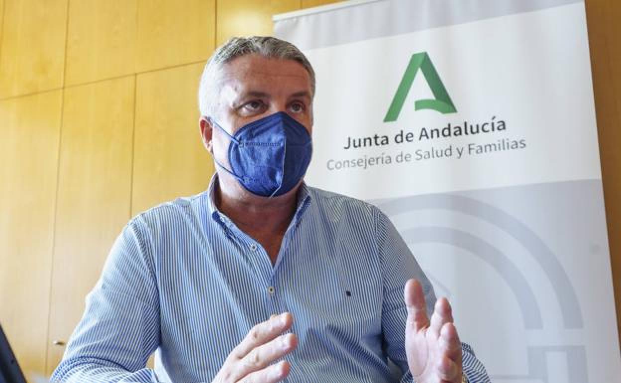 Juan de la Cruz Belmonte, delegado de Salud en Almería. 