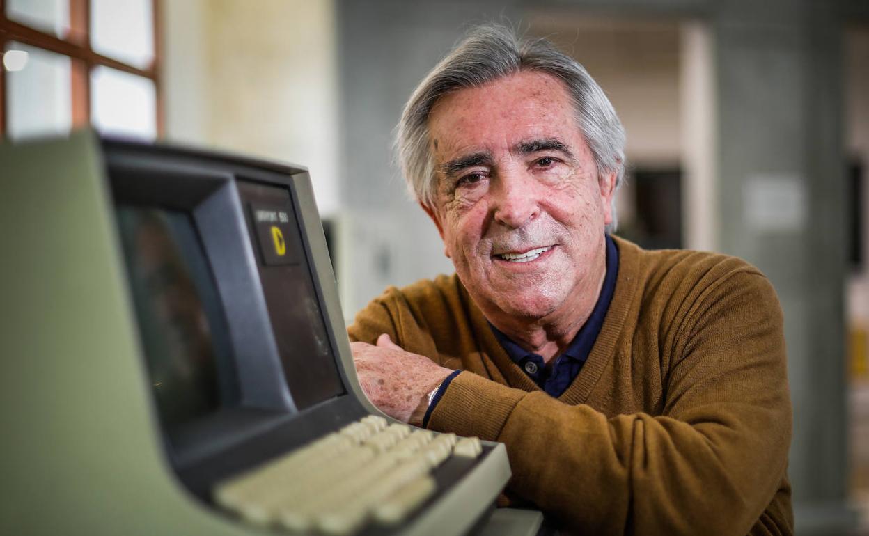 José Luis Verdegay, en la Escuela de Ingeniería Informática. 