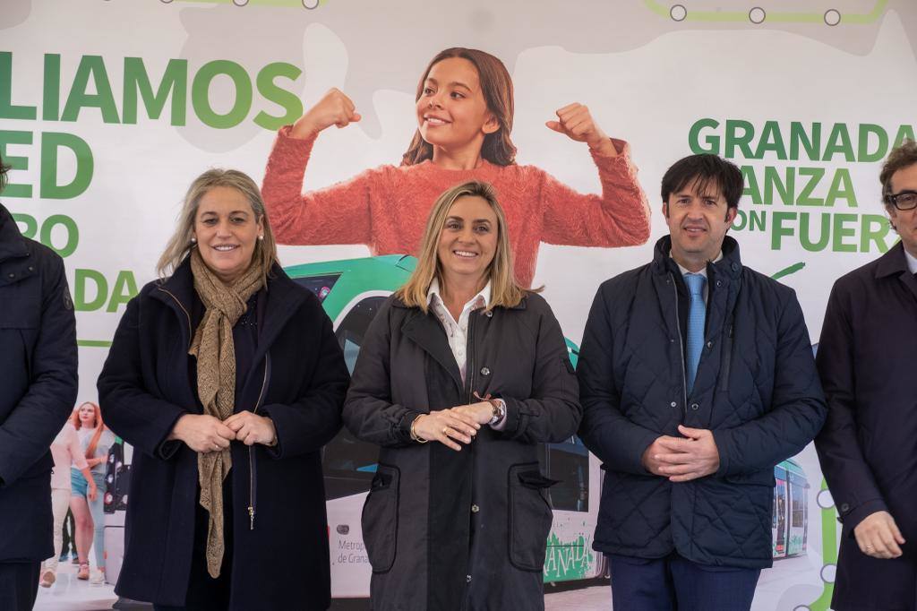 Meri Sádaba, Marifrán Carazo y Antonio Narváez, en el acto de inicio de las prospecciones geológicas que permitirán finalizar la redacción del proyecto del metro. 