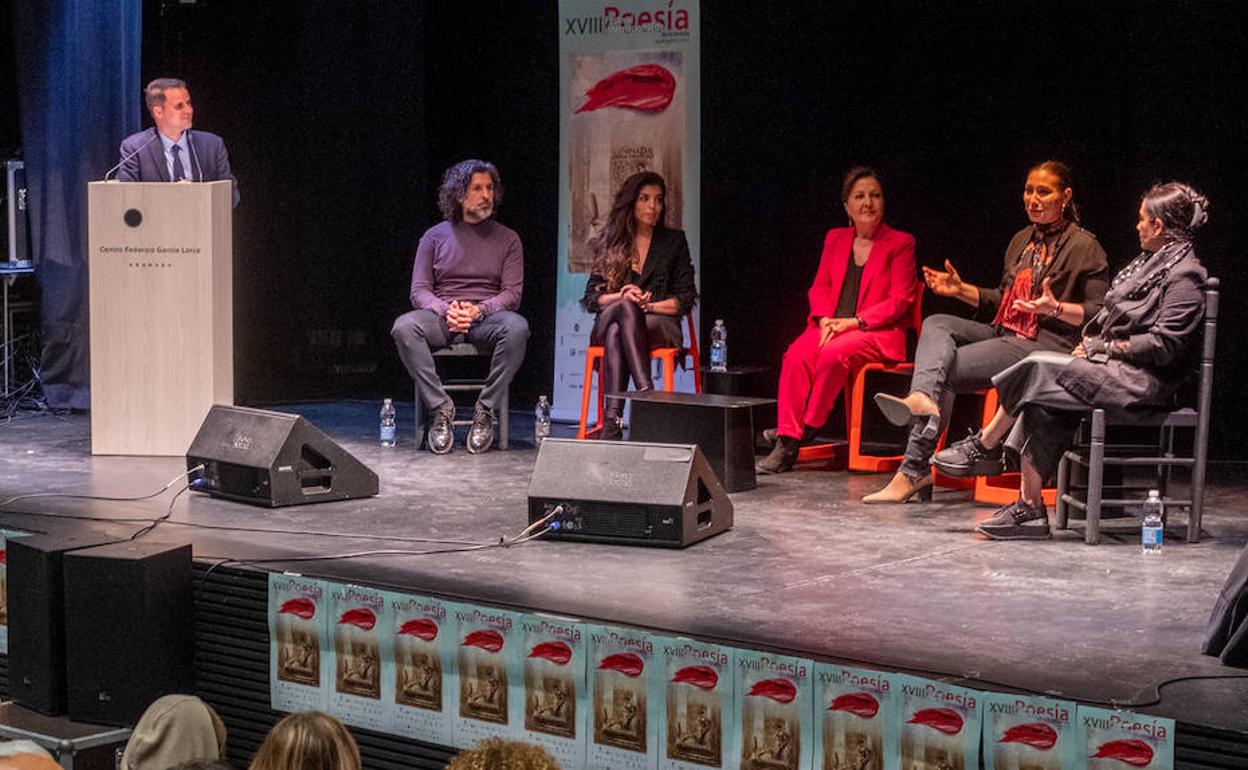 Un momento del acto de recuerdo al Centenario del Concurso de Cante Jondo.