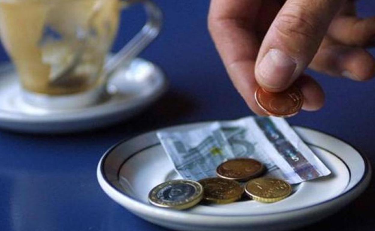 Pagos con dinero en efectivo.