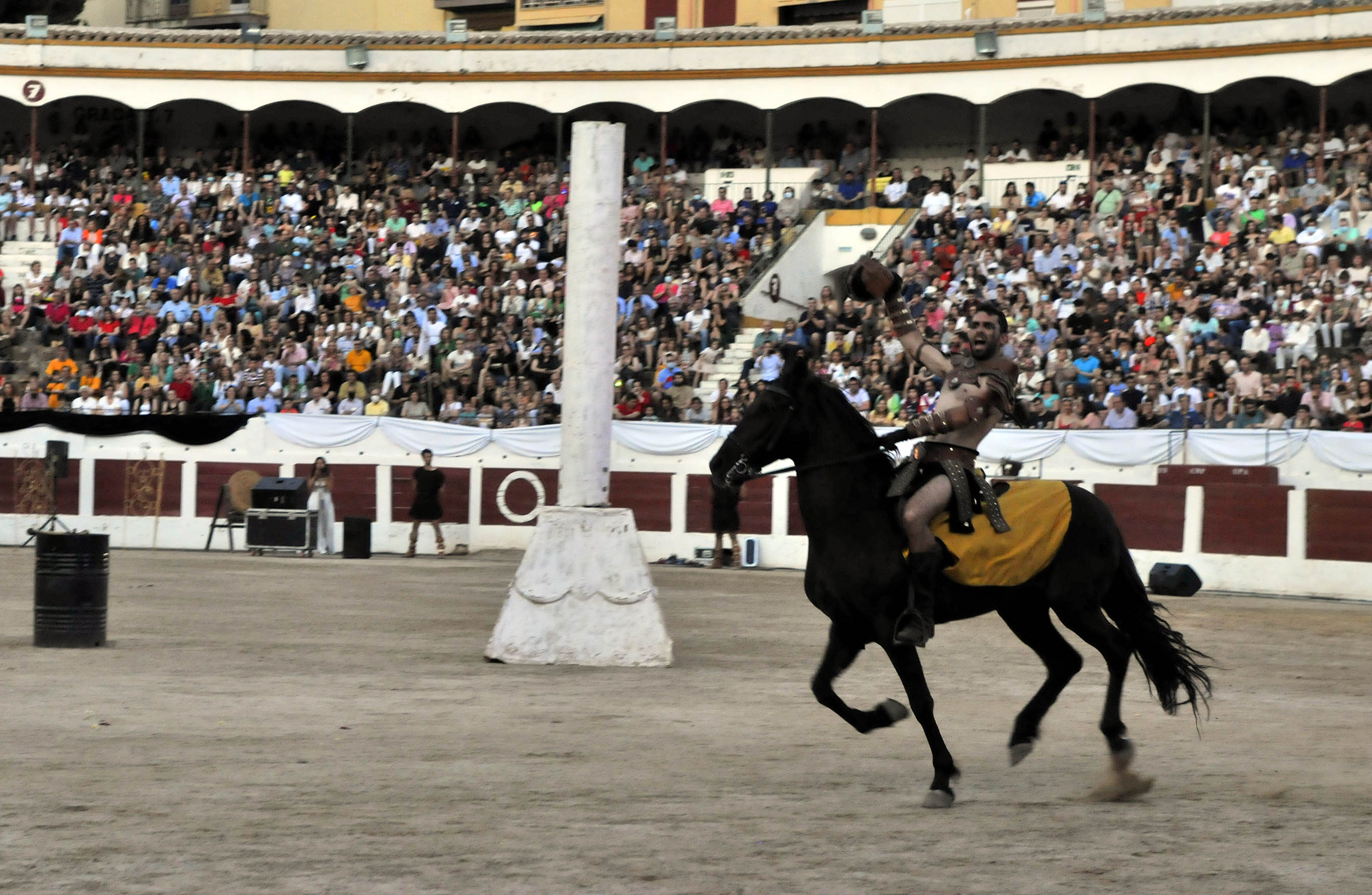 Linares lo pasa en grande con sus fiestas romanas.