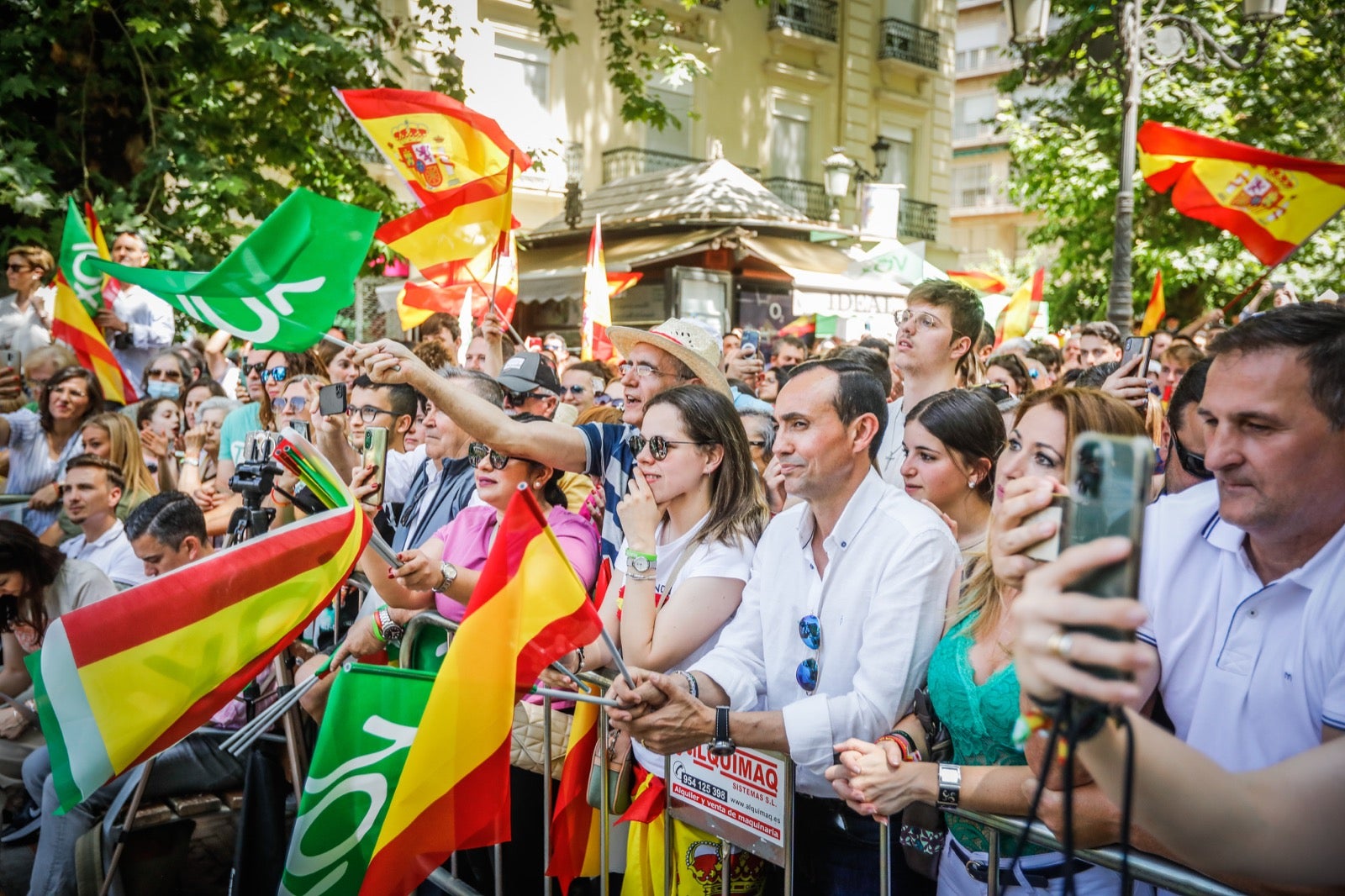 La candidata celebra la decisión del Contencioso-Administrativo de no admitir a trámite la demanda de Andaluces Levantaos sobre su empadronamiento, una polémica que califica de «bulo»
