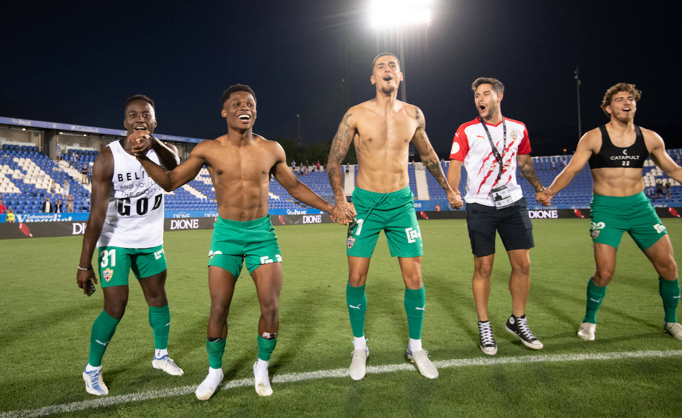 El partido del Almería en Butarque, a pie de campo