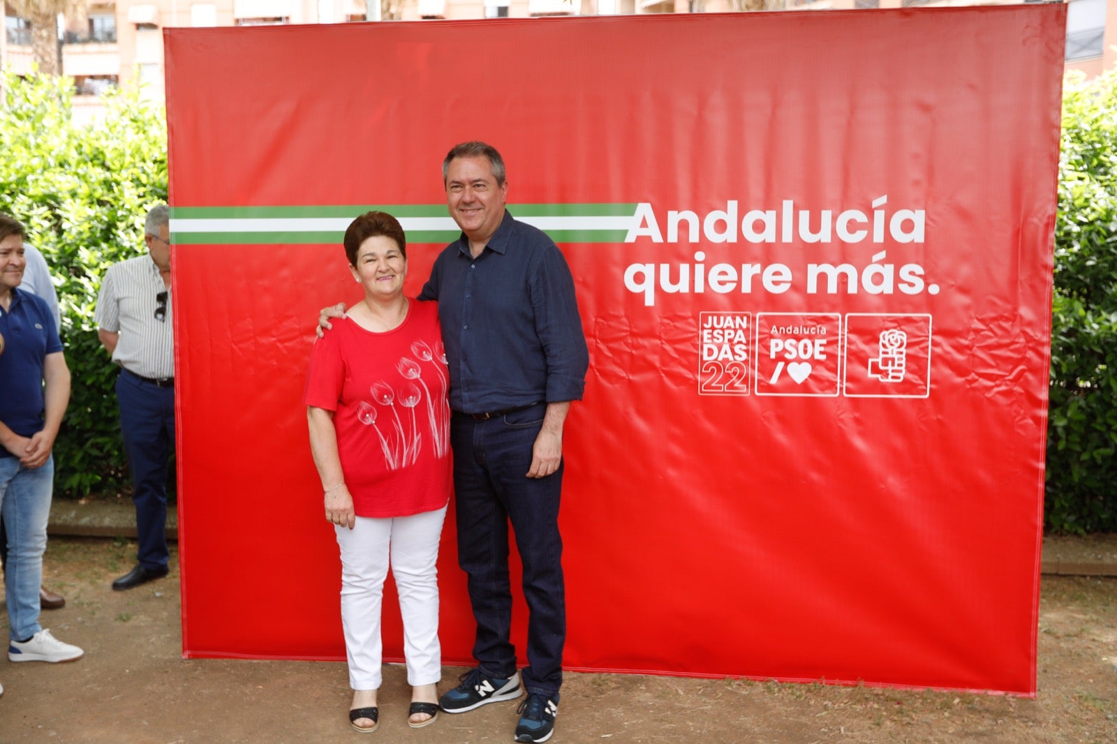 Más de 80 imágenes de los ediles socialistas de la provincia con el candidato del partido a la presidencia de la Junta