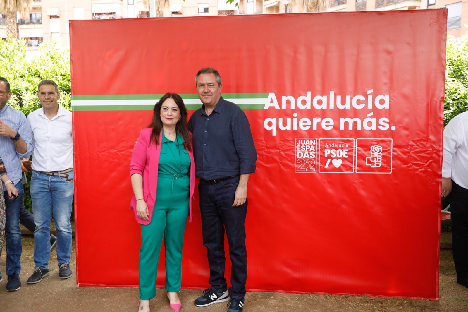 Más de 80 imágenes de los ediles socialistas de la provincia con el candidato del partido a la presidencia de la Junta