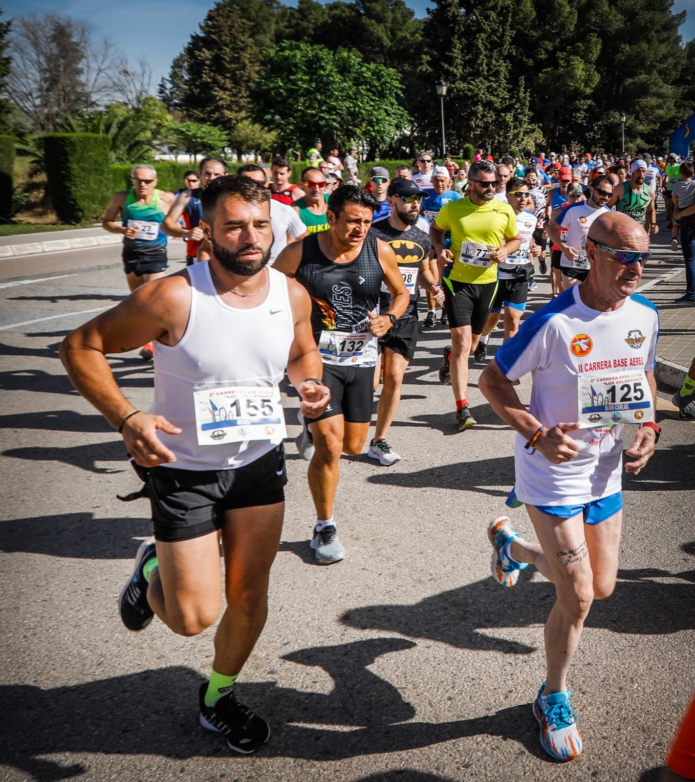Así se ha desarrollado la segunda carrera de 'Los Volantones', celebrada con motivo de los actos del centenario de la base