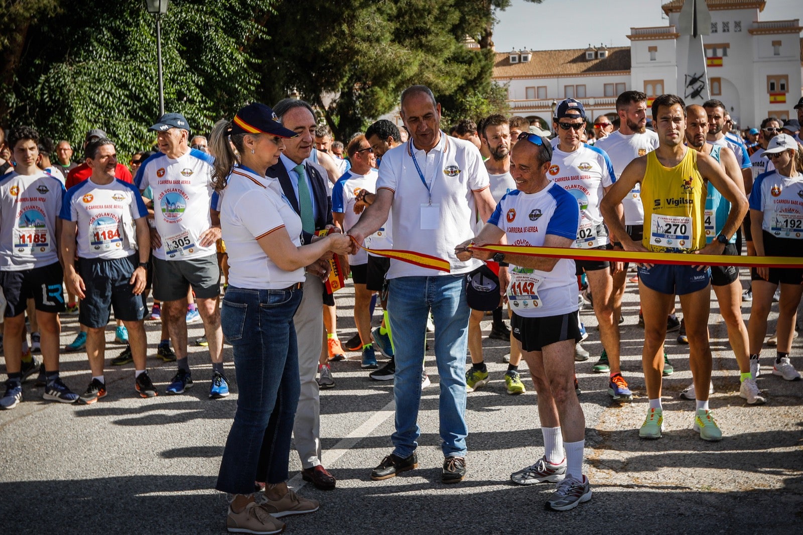 Así se ha desarrollado la segunda carrera de 'Los Volantones', celebrada con motivo de los actos del centenario de la base