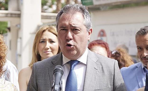 Espadas afea la «deficiente» inversión y atención a la sanidad pública del Gobierno PP-Cs