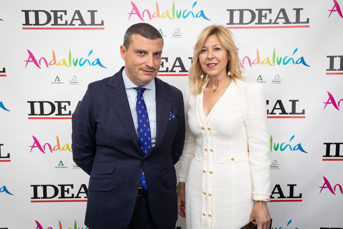 Se ha reconocido a lo mejor del sector granadino en cinco categorías: Mejor Hotel, Mejor Cocinero, Mejor Alojamiento Rural, Mejor Taberna y Mejor Restaurante