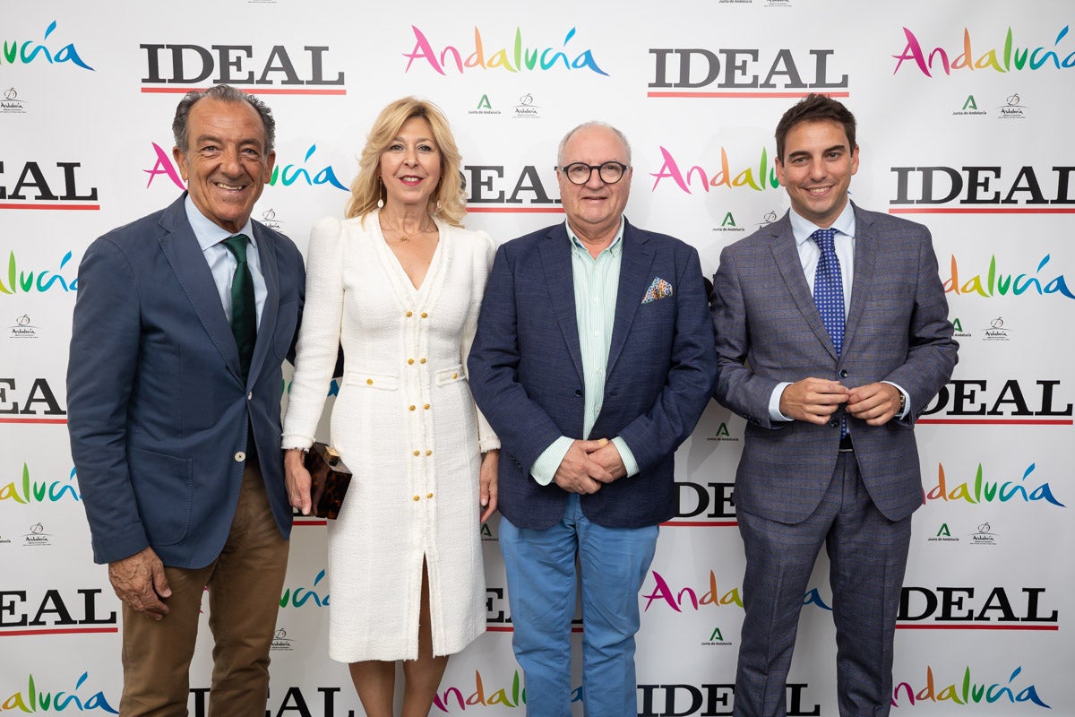 Se ha reconocido a lo mejor del sector granadino en cinco categorías: Mejor Hotel, Mejor Cocinero, Mejor Alojamiento Rural, Mejor Taberna y Mejor Restaurante