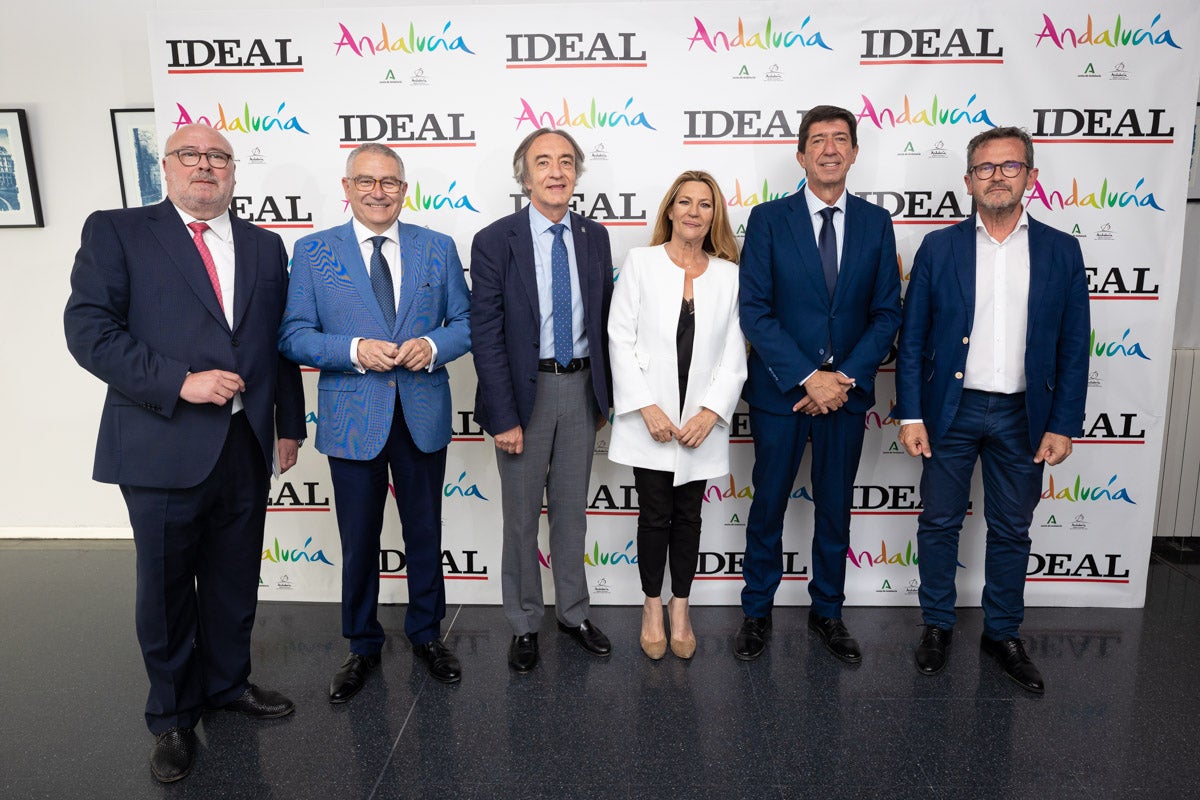 Se ha reconocido a lo mejor del sector granadino en cinco categorías: Mejor Hotel, Mejor Cocinero, Mejor Alojamiento Rural, Mejor Taberna y Mejor Restaurante