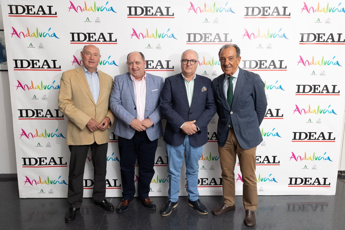 Se ha reconocido a lo mejor del sector granadino en cinco categorías: Mejor Hotel, Mejor Cocinero, Mejor Alojamiento Rural, Mejor Taberna y Mejor Restaurante