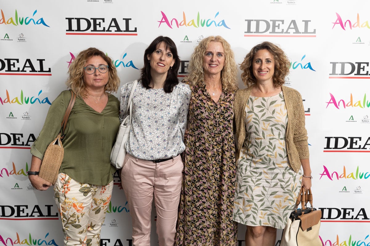 Se ha reconocido a lo mejor del sector granadino en cinco categorías: Mejor Hotel, Mejor Cocinero, Mejor Alojamiento Rural, Mejor Taberna y Mejor Restaurante