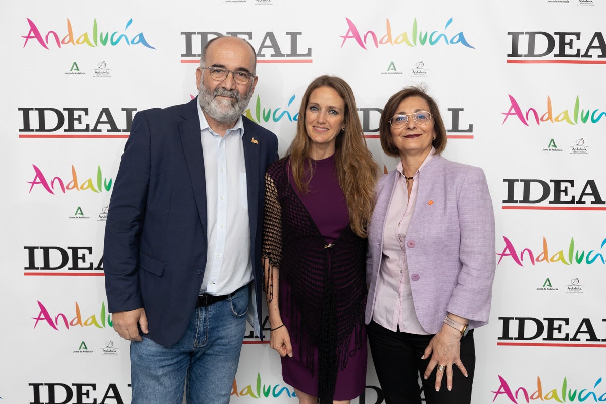 Se ha reconocido a lo mejor del sector granadino en cinco categorías: Mejor Hotel, Mejor Cocinero, Mejor Alojamiento Rural, Mejor Taberna y Mejor Restaurante