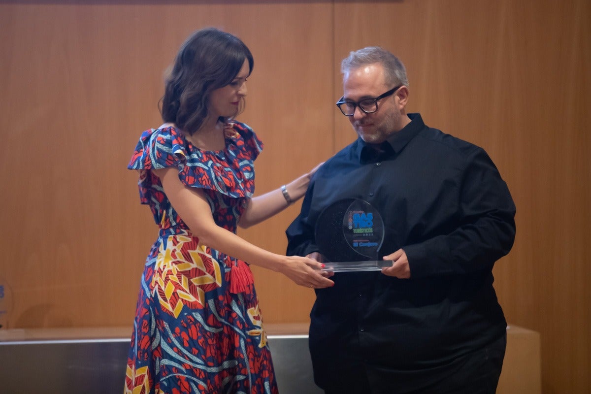 Se ha reconocido a lo mejor del sector granadino en cinco categorías: Mejor Hotel, Mejor Cocinero, Mejor Alojamiento Rural, Mejor Taberna y Mejor Restaurante