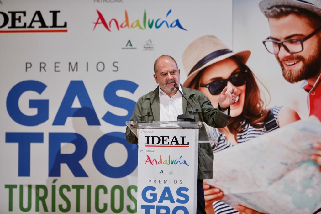 Se ha reconocido a lo mejor del sector granadino en cinco categorías: Mejor Hotel, Mejor Cocinero, Mejor Alojamiento Rural, Mejor Taberna y Mejor Restaurante