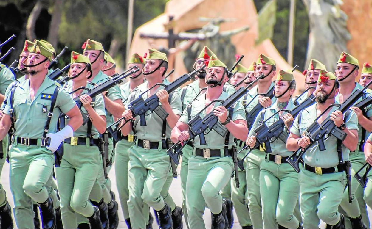Un momento de la celebración de San Fernando, el pasado lunes, en la base de Viator.