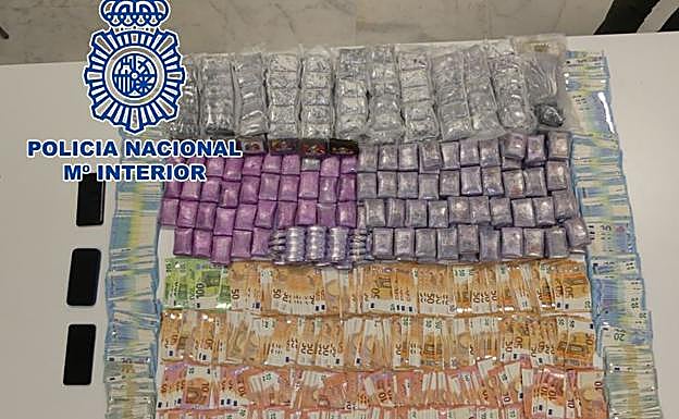 Más droga y dinero incautado. 