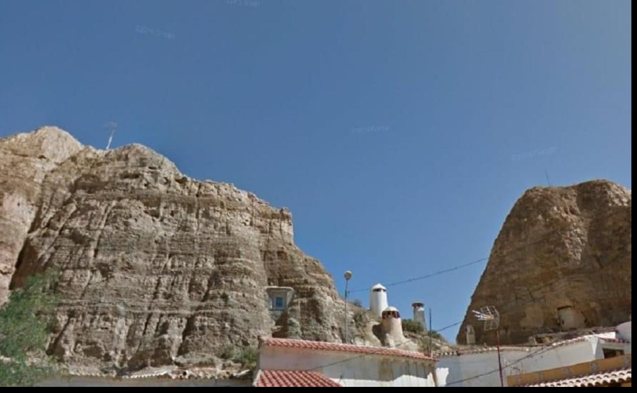 Fallece el trabajador electrocutado en una pedanía de Guadix mientras rehabilitaba una casa-cueva