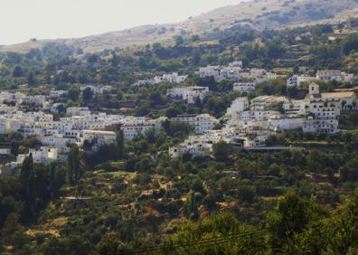 Imagen secundaria 1 - La cascada de Las Chorreras, vistas y puente romano de Mecina Bomberón.