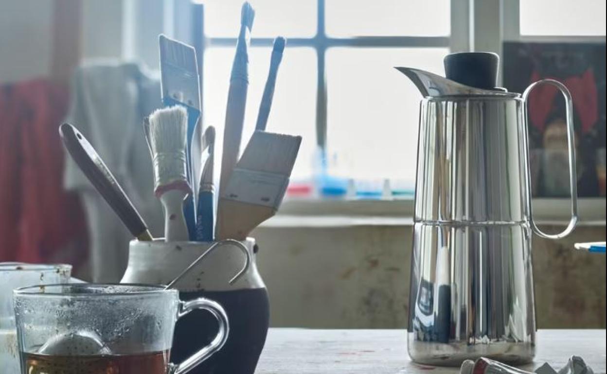 Cafetera exprés METALLISK de IKEA.