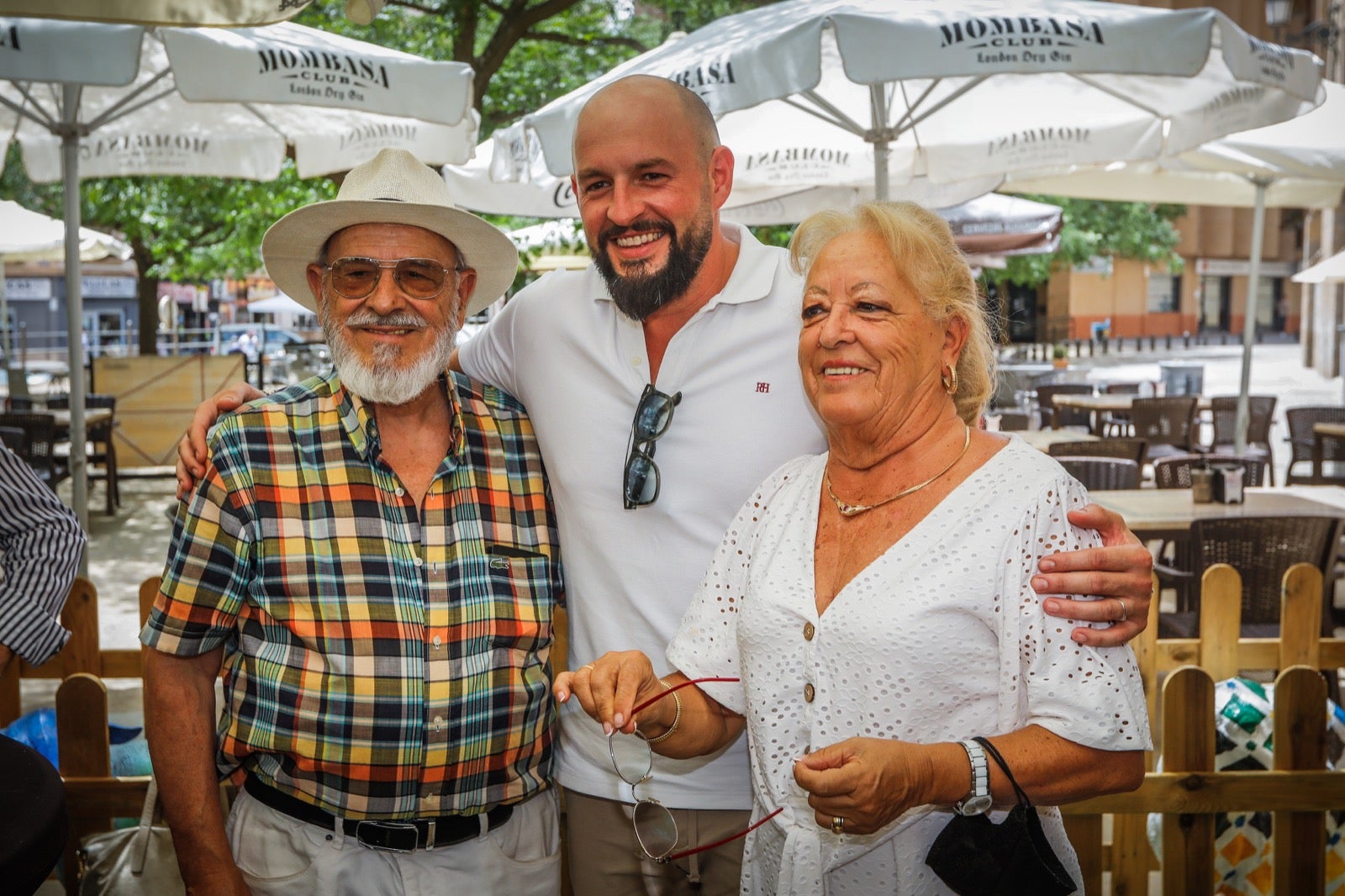 ¿Has estado en el restaurante de la Plaza de Toros celebrando la Feria de Día? Aquí puedes verte